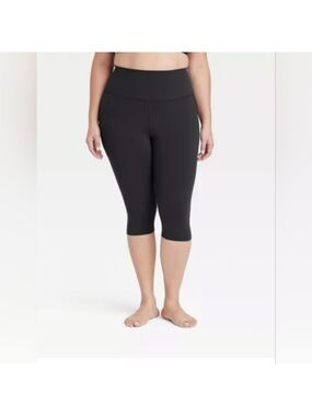 All in Motion | Women's Everyday Soft Ultra High-Rise Core Capri Leggings